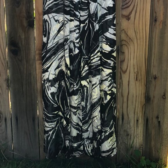 BCBGMaxAzria Silk Printed Strapless Maxi Gown NWT - Picture 6 of 10